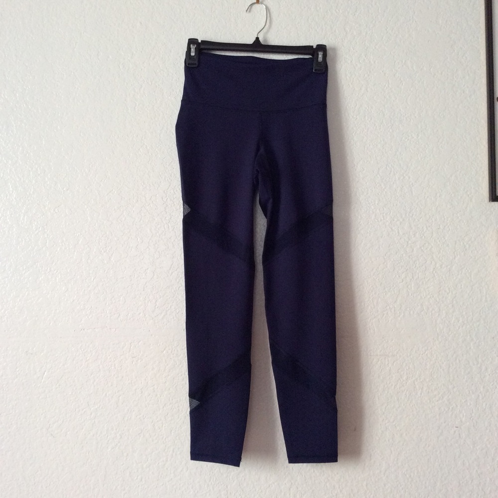 High Waisted Ribbon Mesh Paneling Workout Leggings